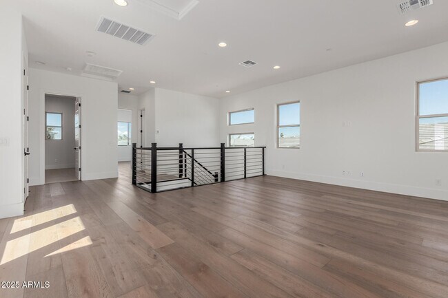 Building Photo - 12417 N 93rd Way