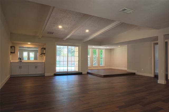 Building Photo - 2313 Westridge Dr
