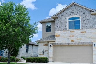 Building Photo - 2880 Donnell Dr