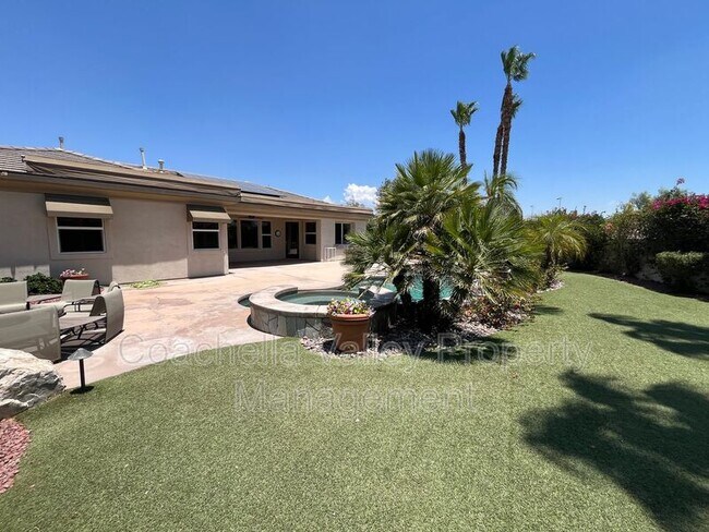 Building Photo - 135 Tesori Dr