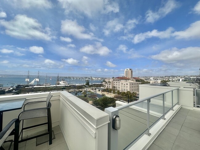 Building Photo - Little Italy 1BD/1BA Condo W/ Pool, Jacuzz...