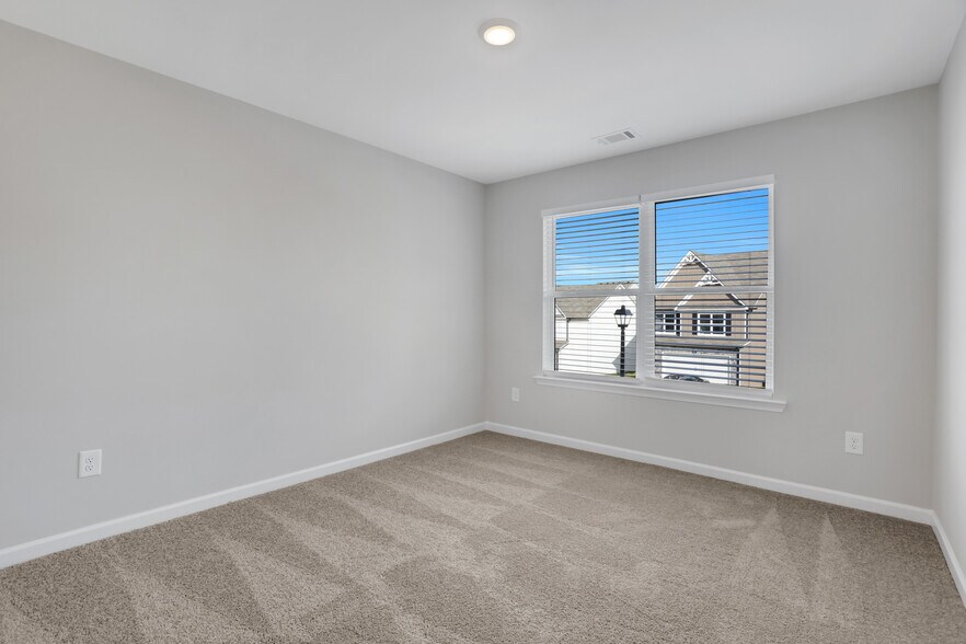 Building Photo - 236 Eva Way NE