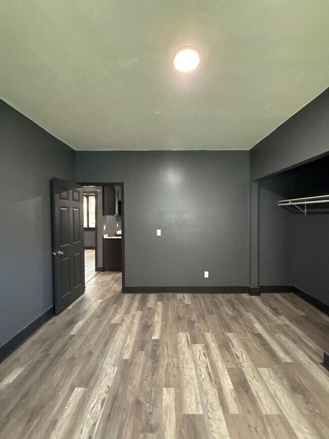 Building Photo - 3408 Bowen Ave