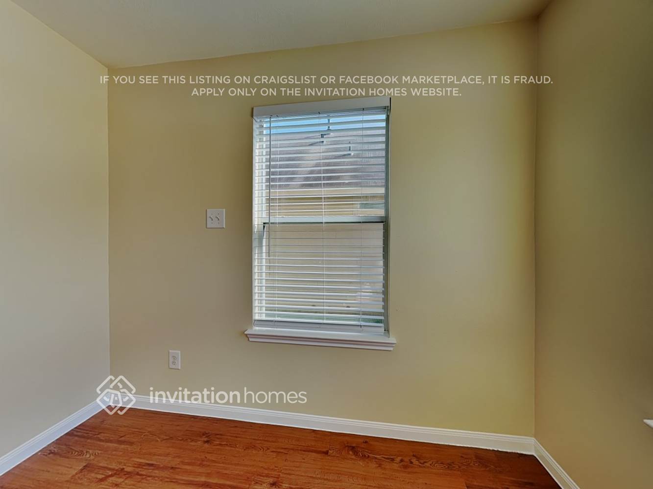 Building Photo - 18715 Dennington Dr