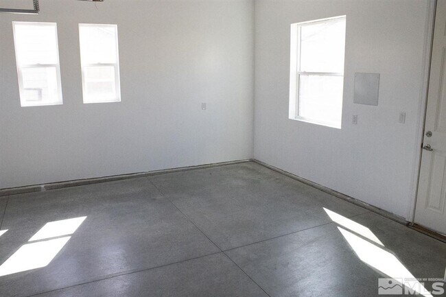 Building Photo - 448 14th St