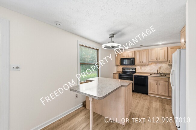 Building Photo - 139 W Fair Meadows Dr