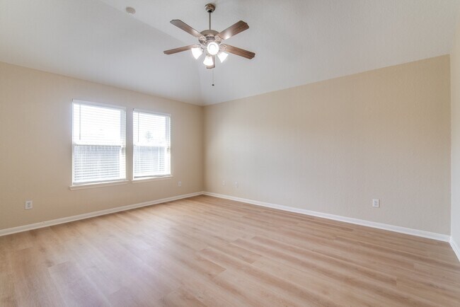 Building Photo - 8442 Rollins Bend Ln
