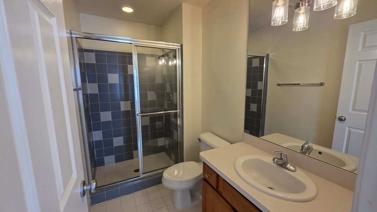 Building Photo - 1547 Cass Lake Rd