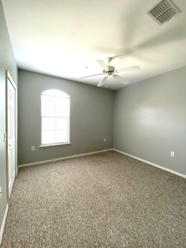 Building Photo - 6129 Metrowest Blvd