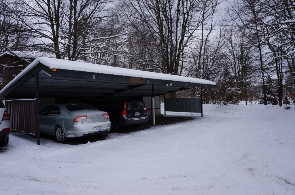 Building Photo - 18685 W Spring Lake Rd