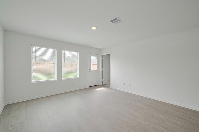 Building Photo - 6814 Lilac Vine Ln