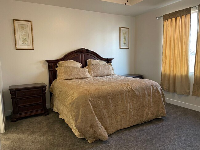 Building Photo - Great home located in Hurricane!