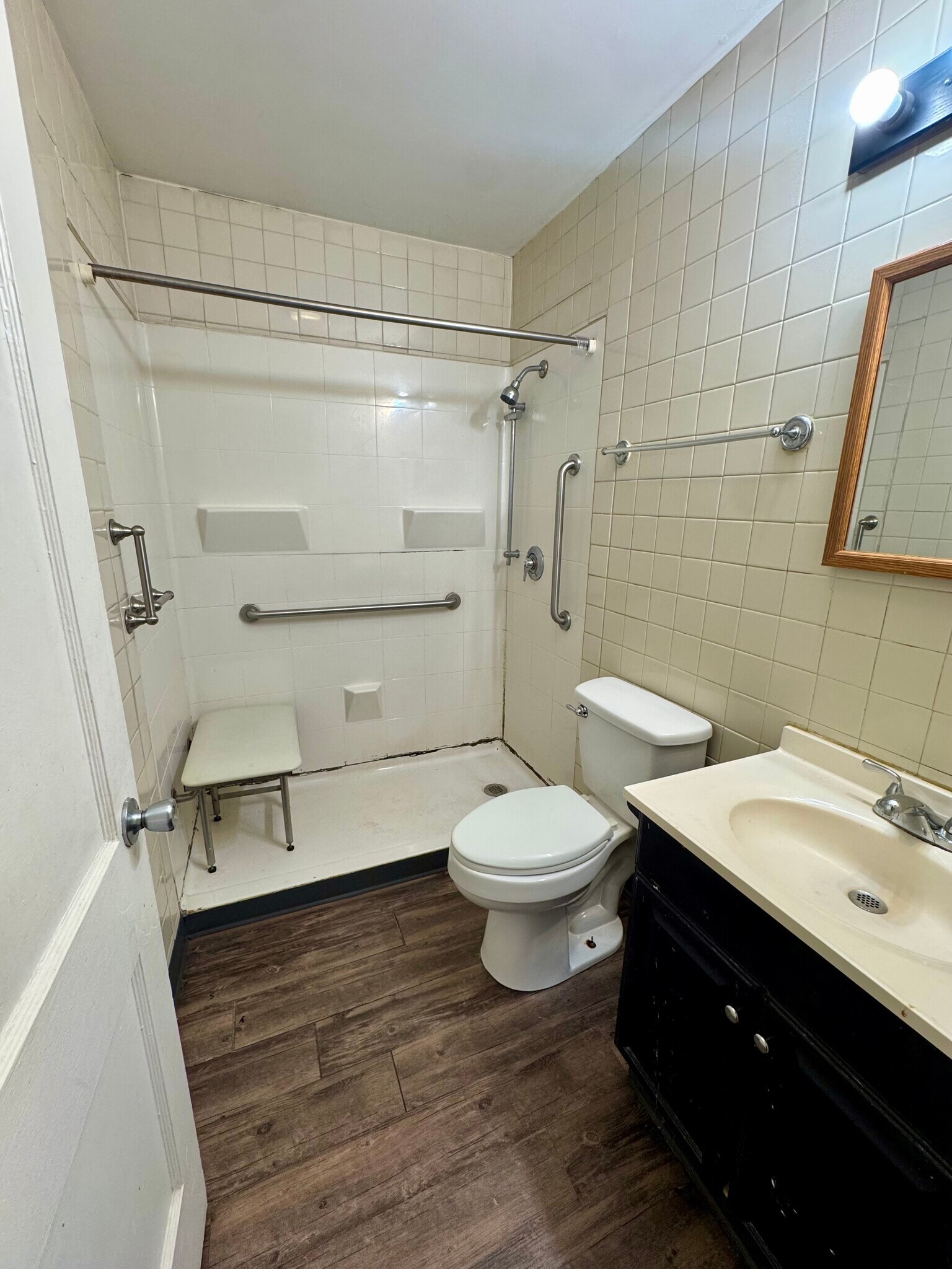 Building Photo - 902 39th Street Ct