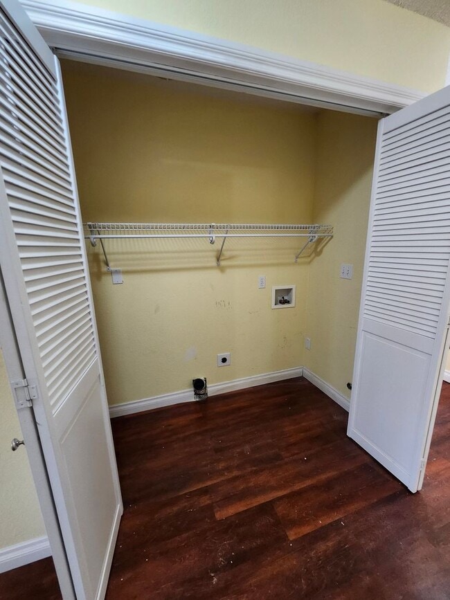 Building Photo - Centrally Located Richland Home, Close to Columbia Center Amenities!