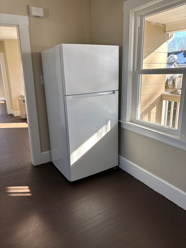 Building Photo - Lopus Lake, LLC-217 Pine Str