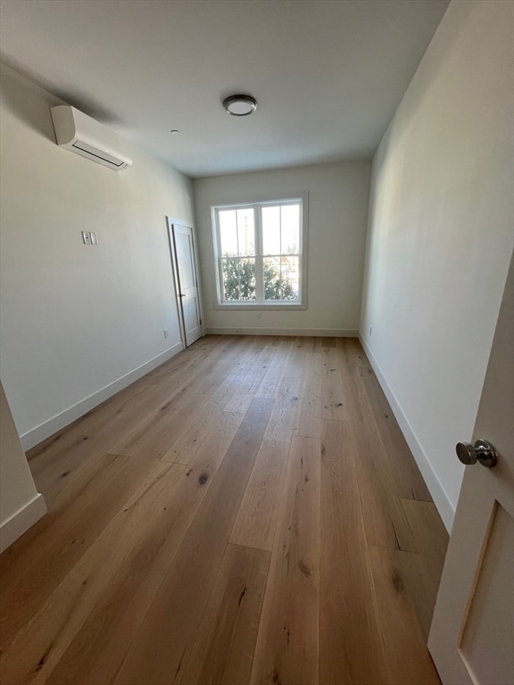 Building Photo - 105 Sea St