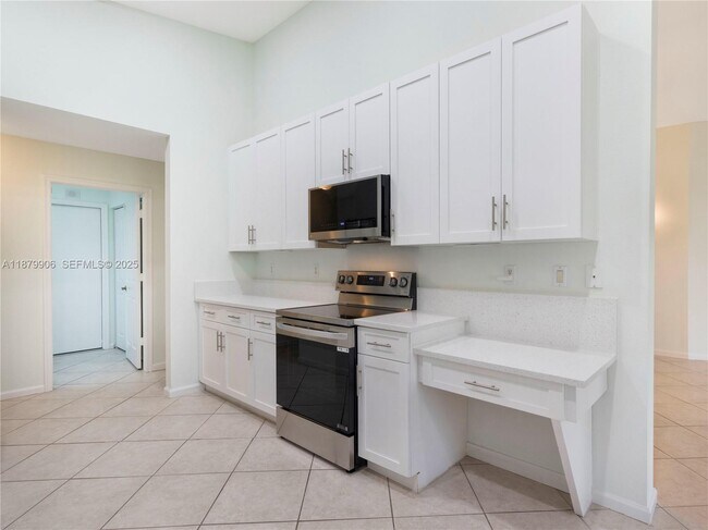 Building Photo - 2549 Egret Lake Dr