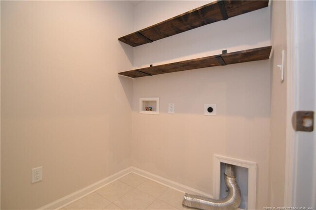 Building Photo - 515 Judge Ct