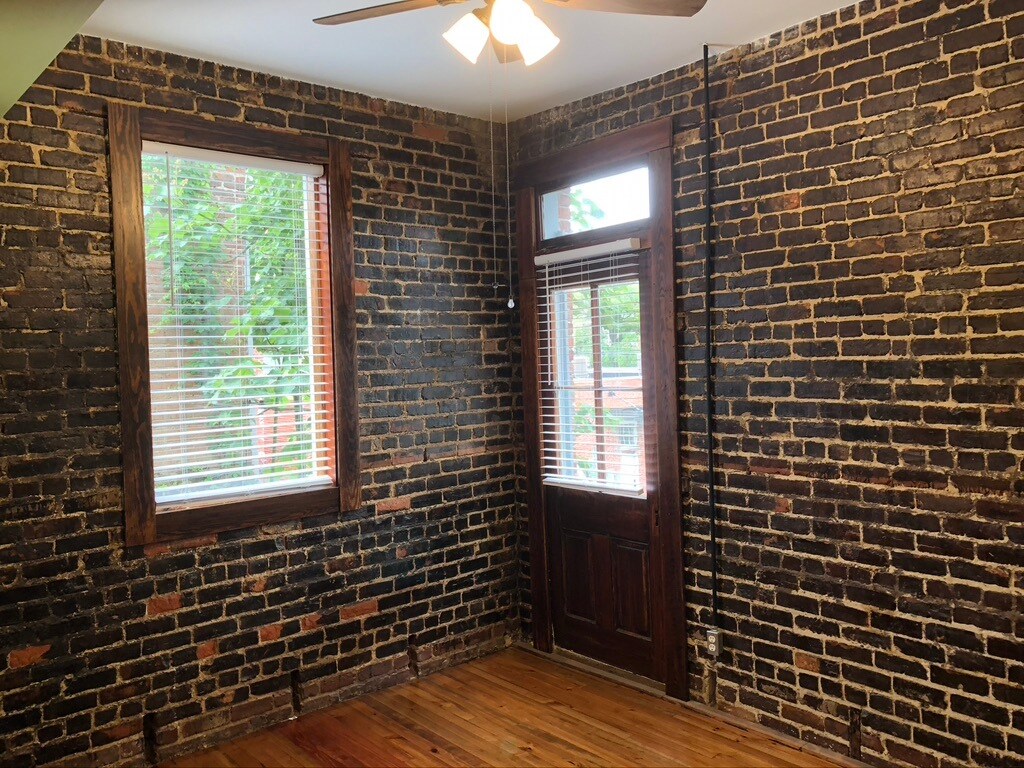 Building Photo - 457 Dauphin St