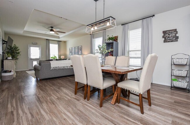 Building Photo - 5011 Lord Crest Ln