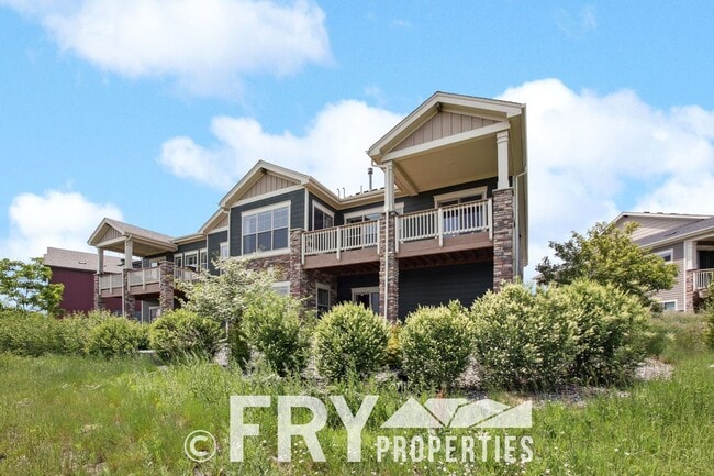 Building Photo - Stunning, Spacious 3bed/3bath Riverdale Ra...