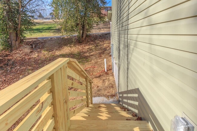 Building Photo - Live where Chattanooga comes alive!