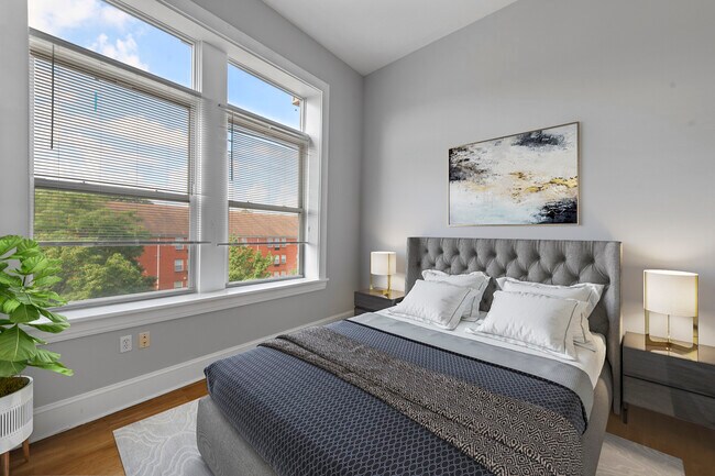 Building Photo - 3301 Park Avenue