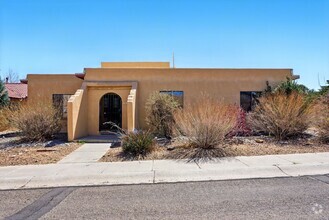 Building Photo - ***Move-In Special!*** NW Albuquerque | 3 ...