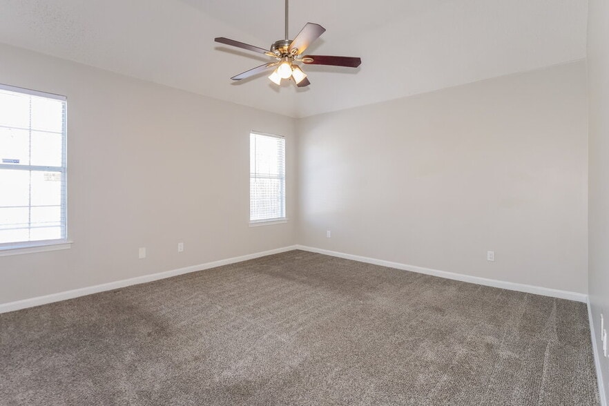 Building Photo - 9882 Wynngate Dr