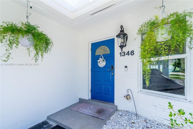 Building Photo - 1346 NW 4th St