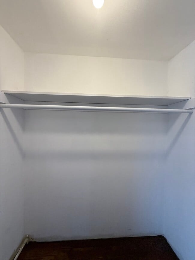 Building Photo - 92 Fairview Ave