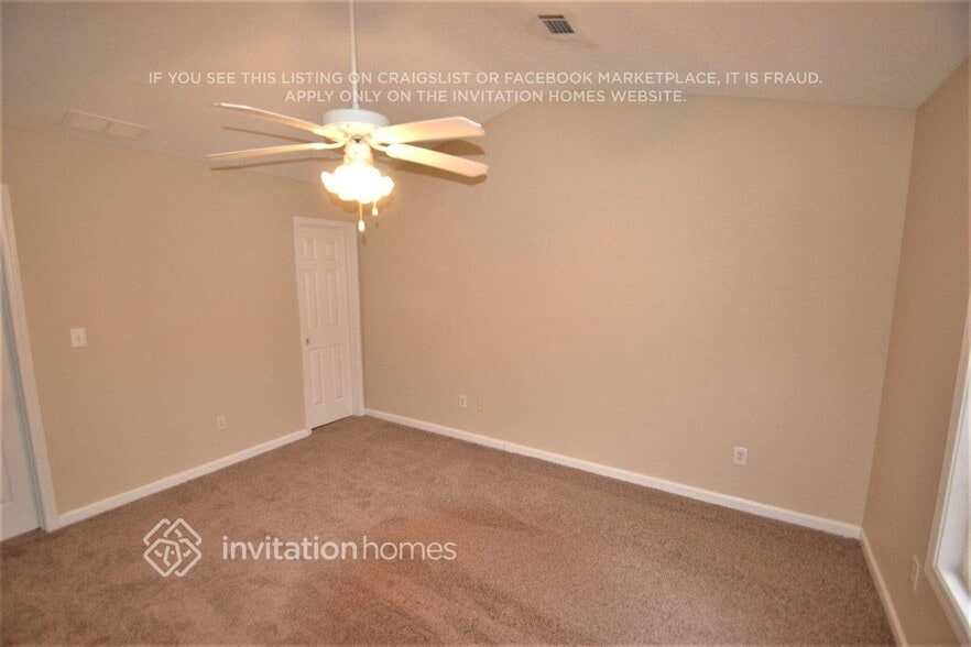 Building Photo - 21 Lynhaven Dr