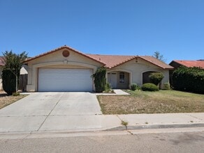 Building Photo - 415 Santa Bonita St