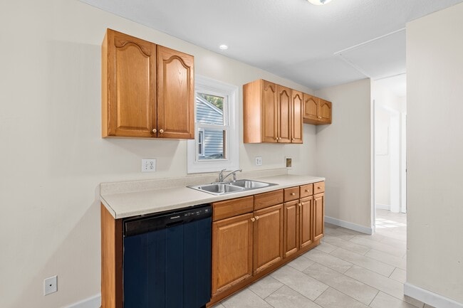 Building Photo - 5310 Winona Dr