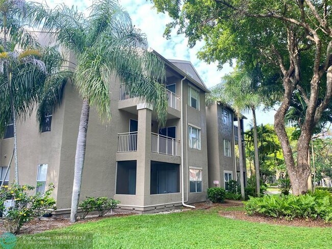 Building Photo - 1780 Palm Cove Blvd