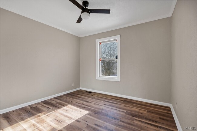 Building Photo - 3915 Schiller Pl