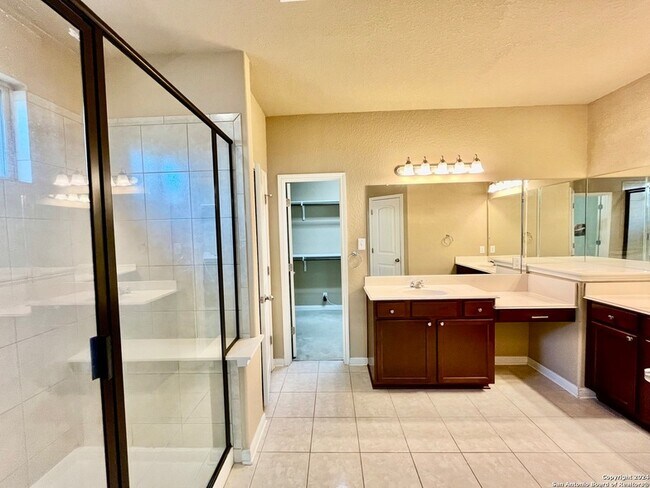 Building Photo - 3155 Sunset Cove