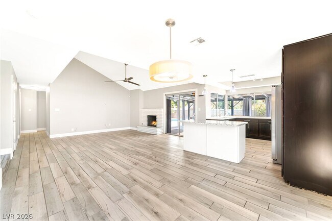 Building Photo - 1713 Barnard Dr