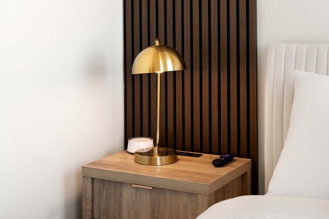 Building Photo - 1122 W Chicago Ave