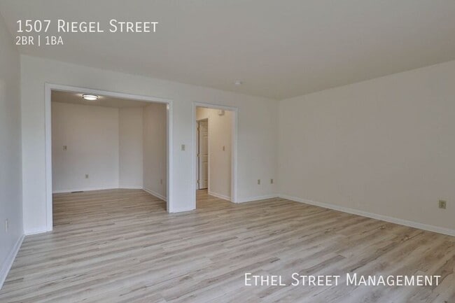 Building Photo - 1507 Riegel St
