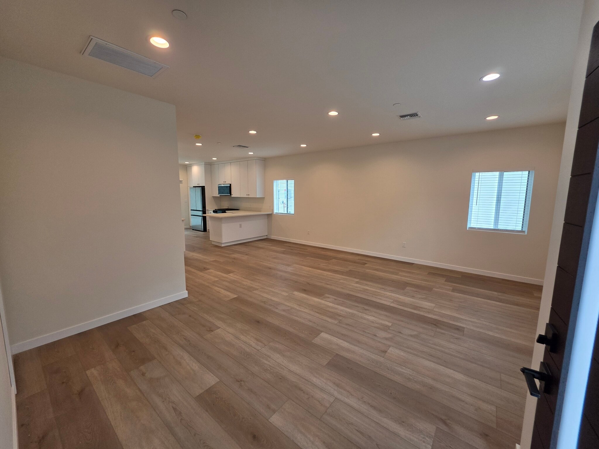 Building Photo - 6746 Ben Ave