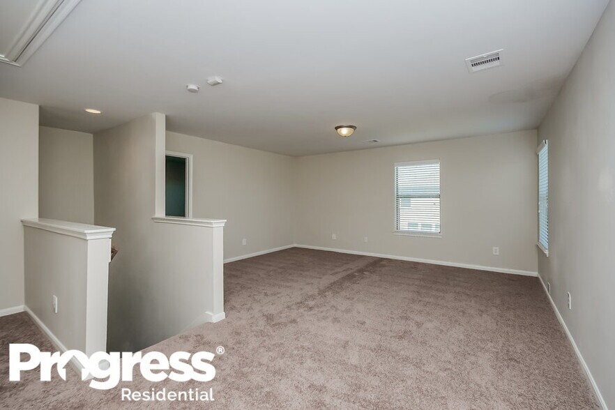 Building Photo - 20730 Dickinson Manor Ln