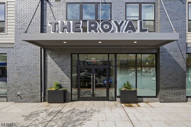 Building Photo - 14 Ward St