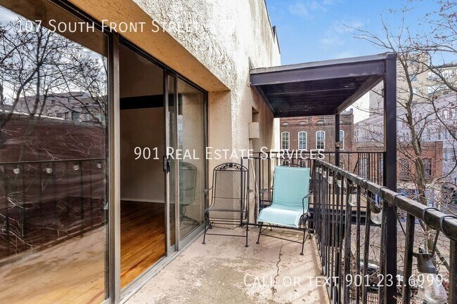 Building Photo - 107 S Front St