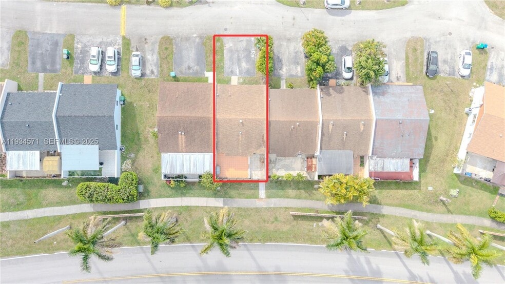 Building Photo - 5145 SW 140th Pl