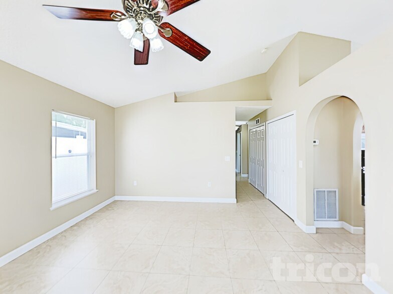 Building Photo - 6836 Playpark Trail W