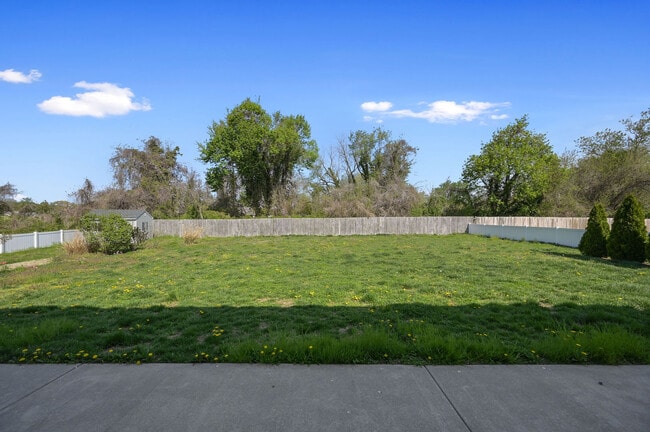 Building Photo - 463 Quail Landing Cir