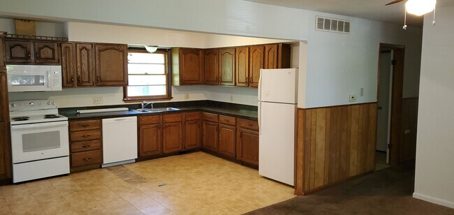 Building Photo - 4608 Orchard Ln