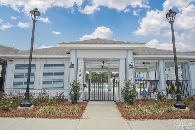 Building Photo - 1435 Iroquois Ct