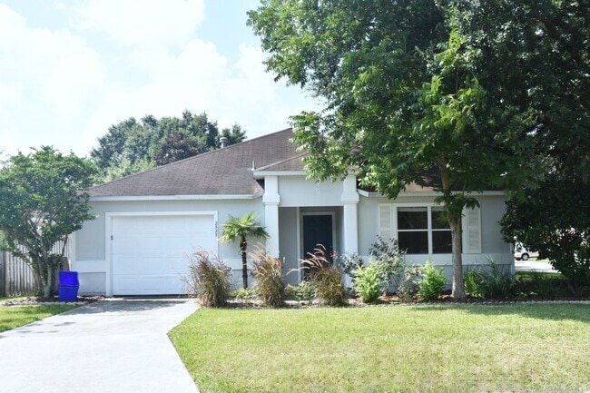 Primary Photo - 3/2 House @ Palm Grove